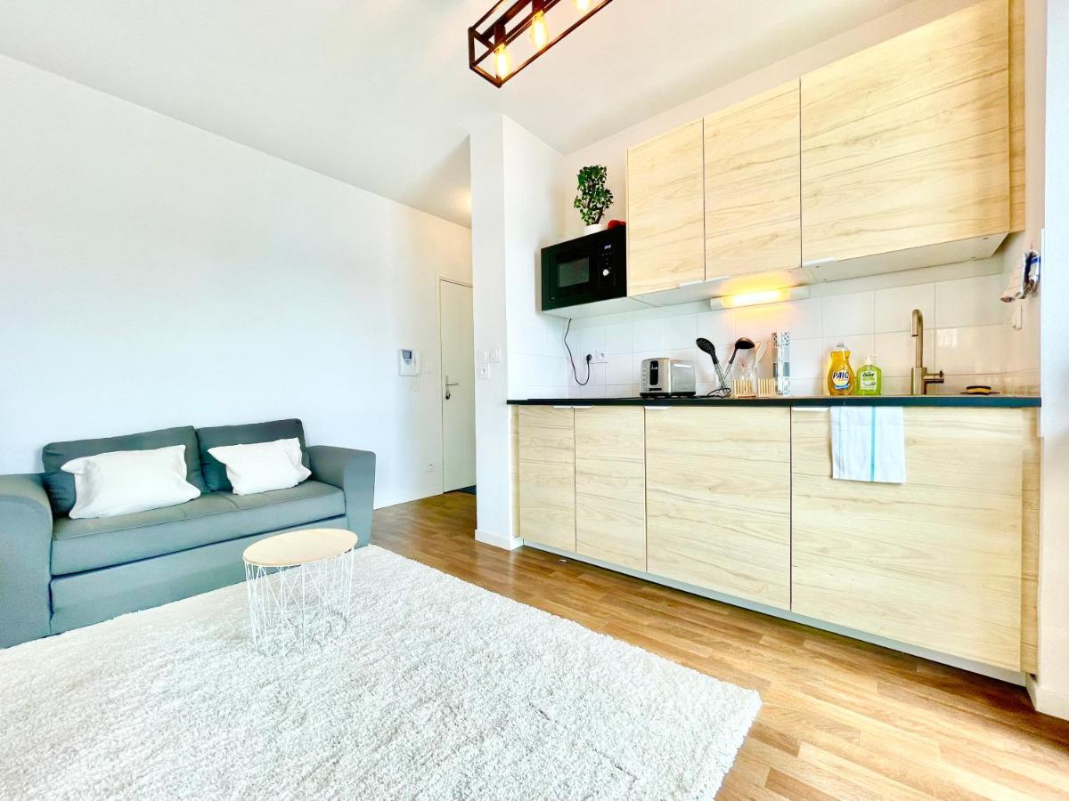 Saint Nazaire - White Lion - Centre Ville - Au Calme - Parking Privatif Aerien - Internet Haut Debit Fibre ภายนอก รูปภาพ